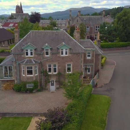 Firtree Bed And Breakfast At Galvelbeg House Crieff Exteriör bild