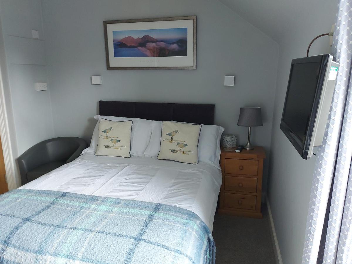 Firtree Bed And Breakfast At Galvelbeg House Crieff Exteriör bild