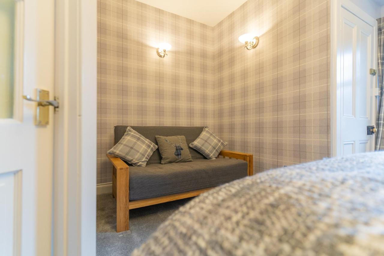 Firtree Bed And Breakfast At Galvelbeg House Crieff Exteriör bild